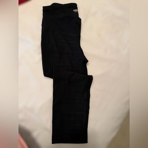 Old Navy workout crop leggings
